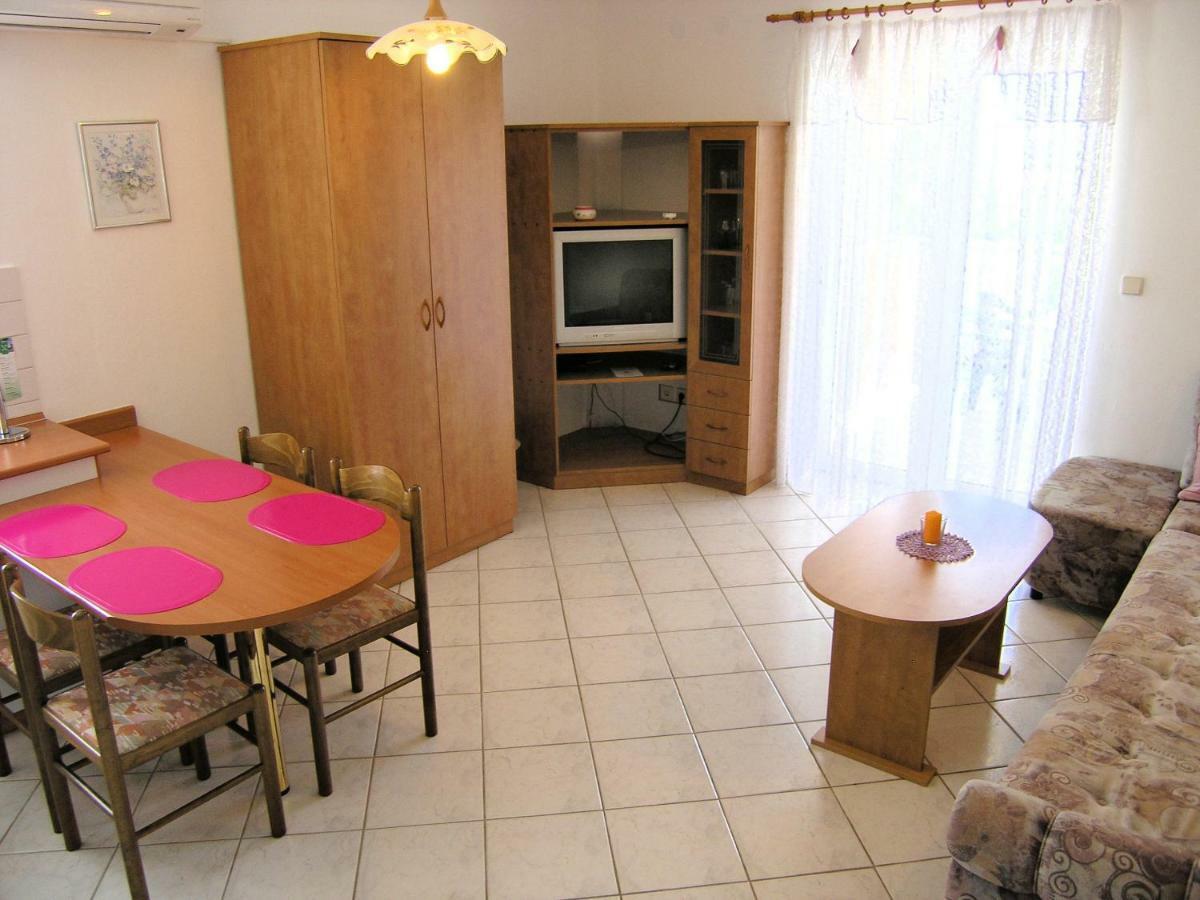 Apartman Juric Appartement Krk Town Buitenkant foto