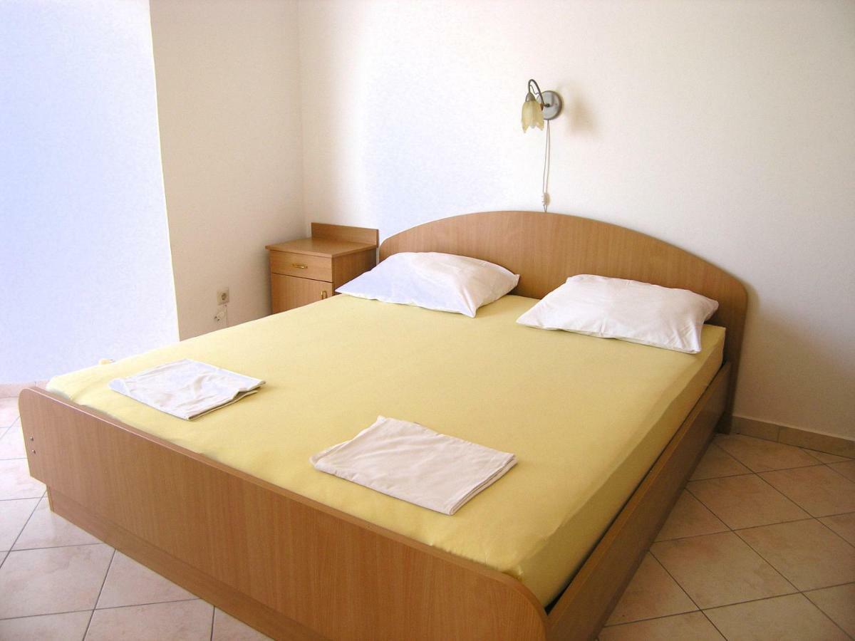 Apartman Juric Appartement Krk Town Buitenkant foto