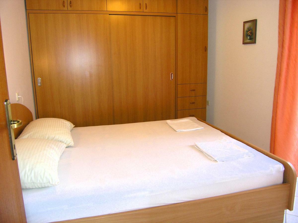 Apartman Juric Appartement Krk Town Buitenkant foto
