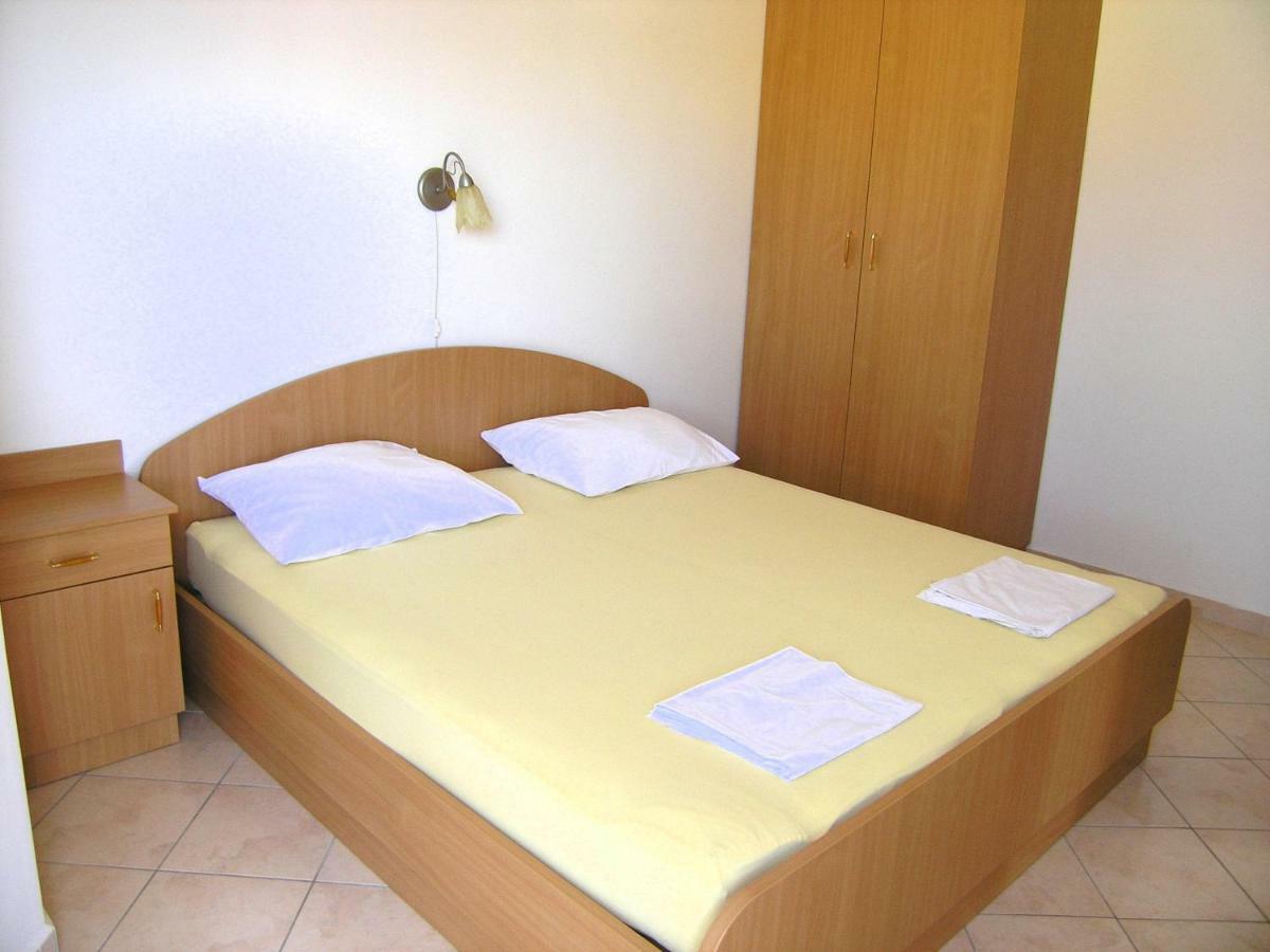 Apartman Juric Appartement Krk Town Buitenkant foto