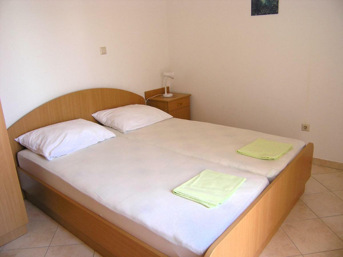 Apartman Juric Appartement Krk Town Buitenkant foto