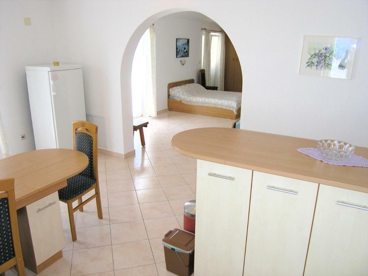 Apartman Juric Appartement Krk Town Buitenkant foto