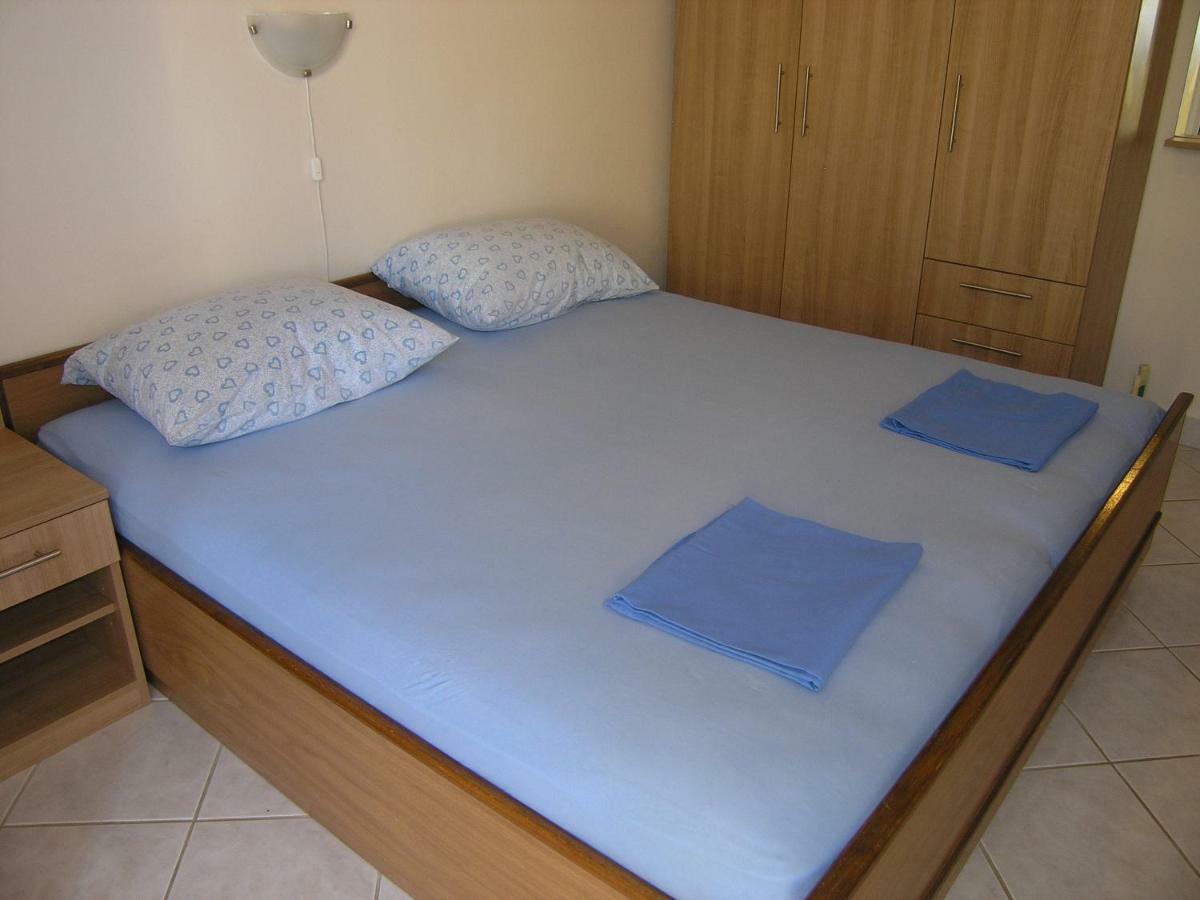 Apartman Juric Appartement Krk Town Buitenkant foto