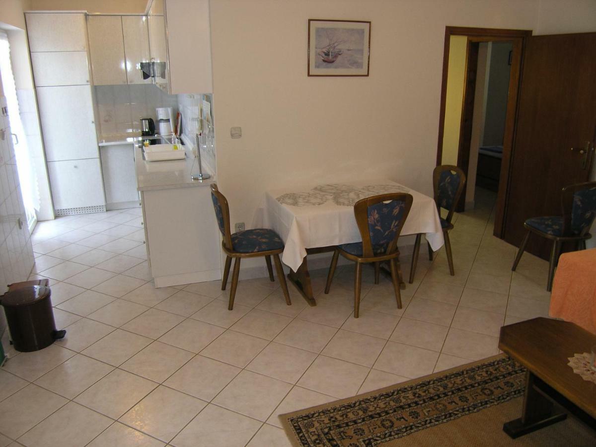 Apartman Juric Appartement Krk Town Buitenkant foto