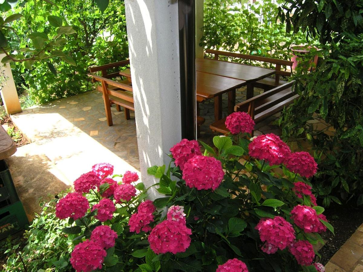 Apartman Juric Appartement Krk Town Buitenkant foto